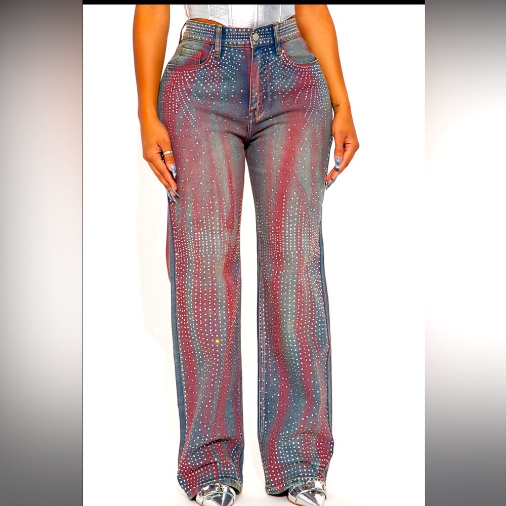 Fashion nova Brand new Daydreaming Embellished Straight Leg Jeans - Medium Wash